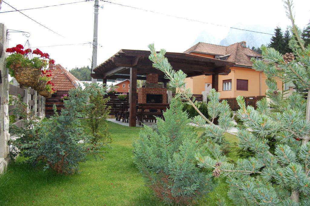 The Ghetto Hotel Busteni Ngoại thất bức ảnh